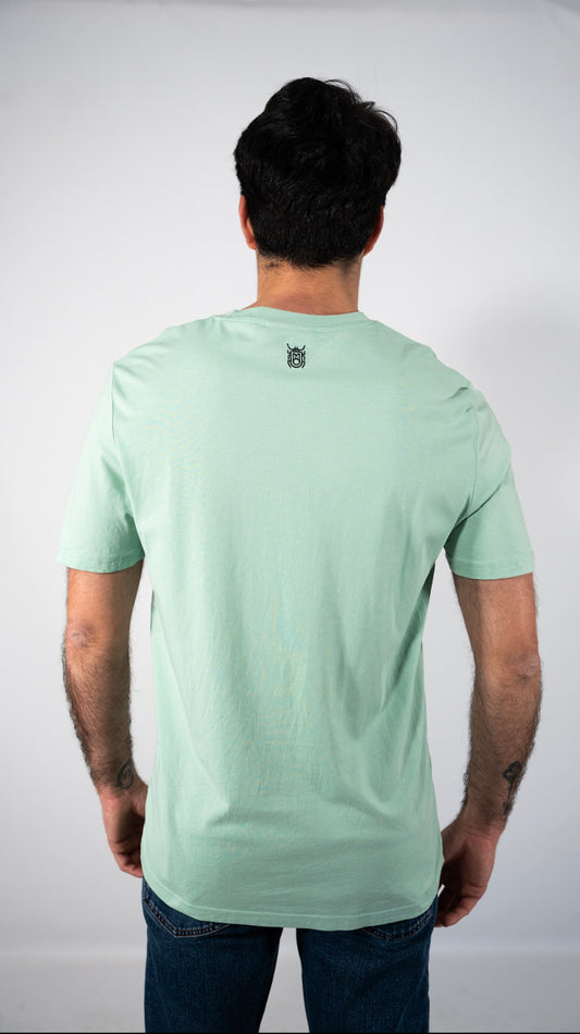 CAMISETA REGULAR BORDADO VERDE AGUA