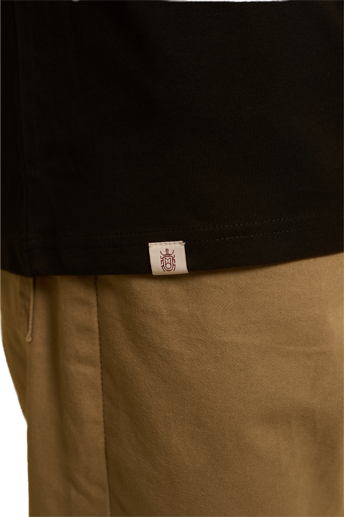 CAMISETA REGULAR BORDADO NEGRA