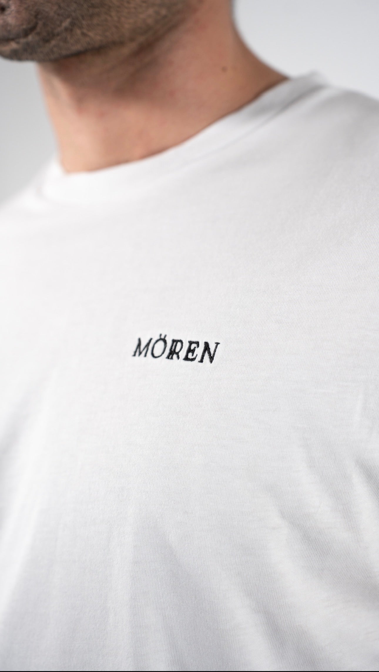 CAMISETA REGULAR BORDADO BLANCA