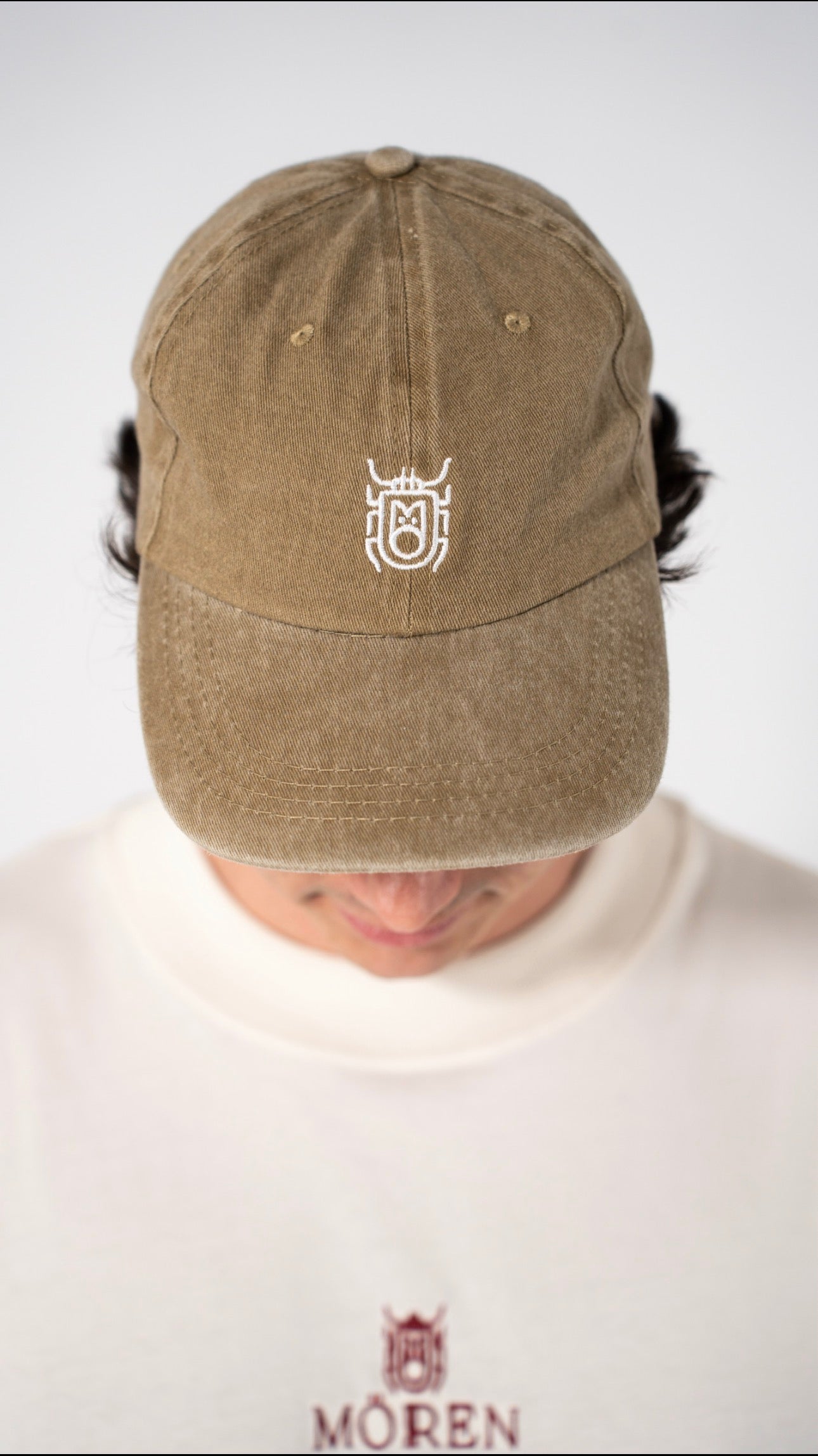 GORRA ARENA BORDADA